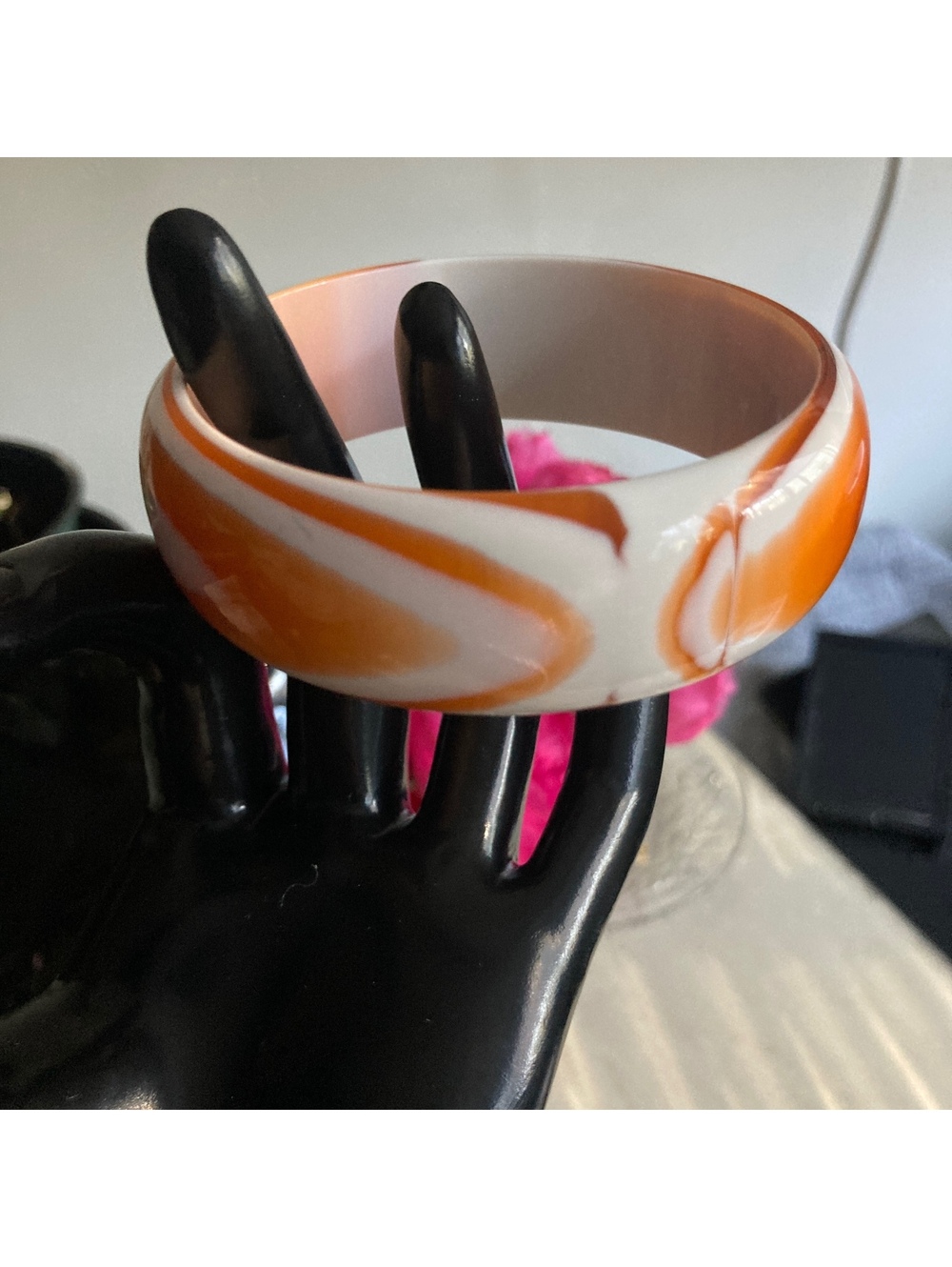 Vintage plastic marbled pattern braclete
